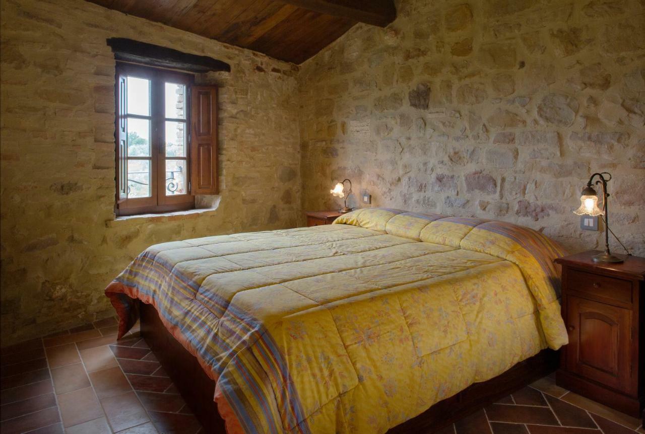 الشقق الفندقية Gaglietoleفي  Castello Di Cisterna المظهر الخارجي الصورة
